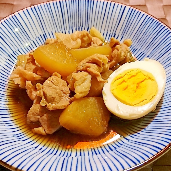 豚肉と大根と玉子の煮物